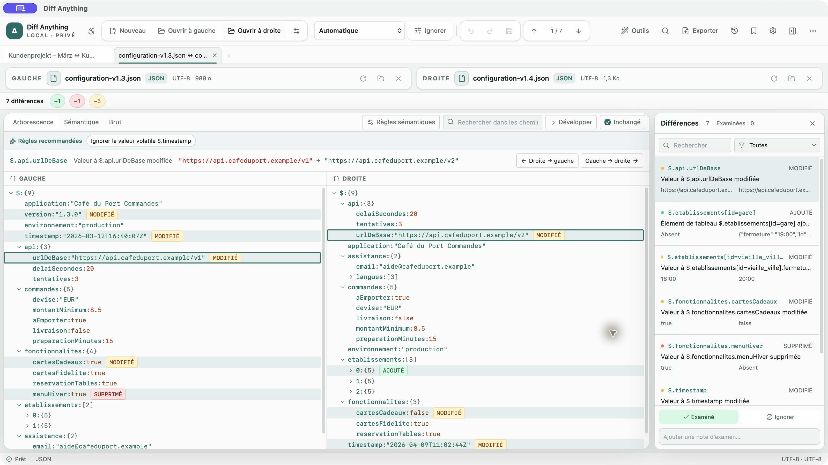 Comparaison JSON avec chemins et valeurs modifiés dans l’interface française de Diff Anything.